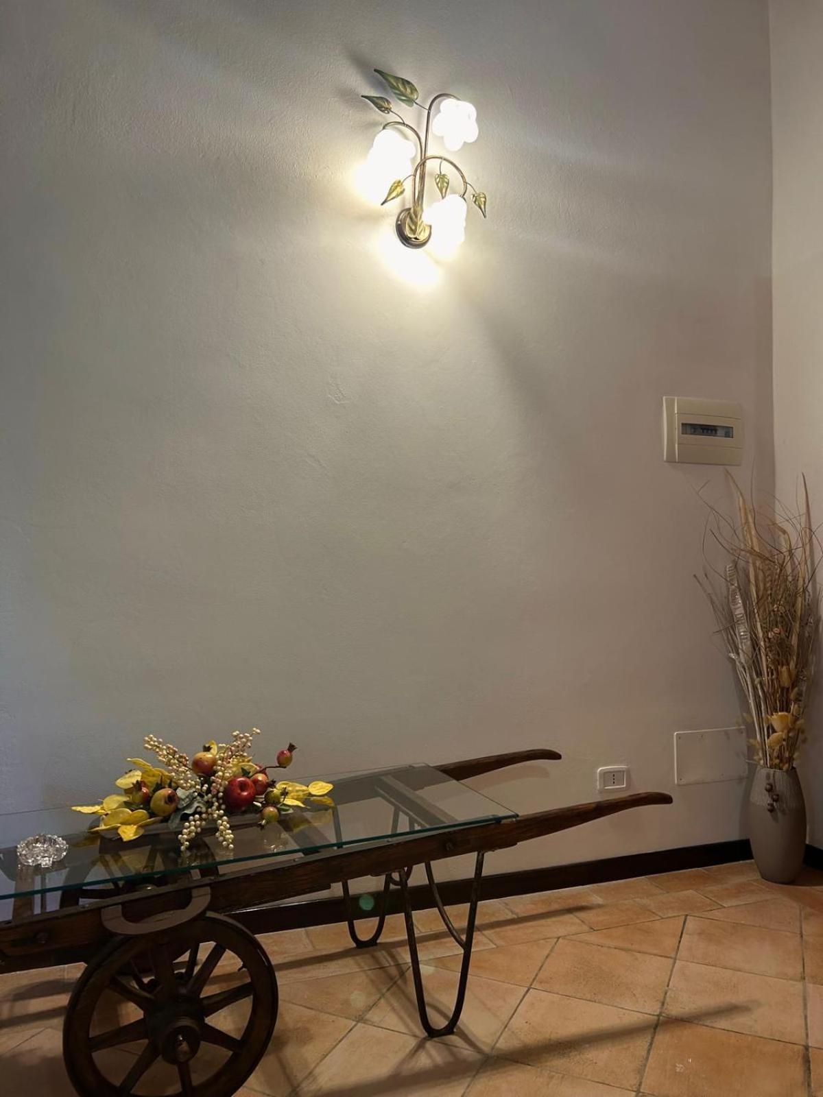 Elisia Apartment Terricciola Exterior photo